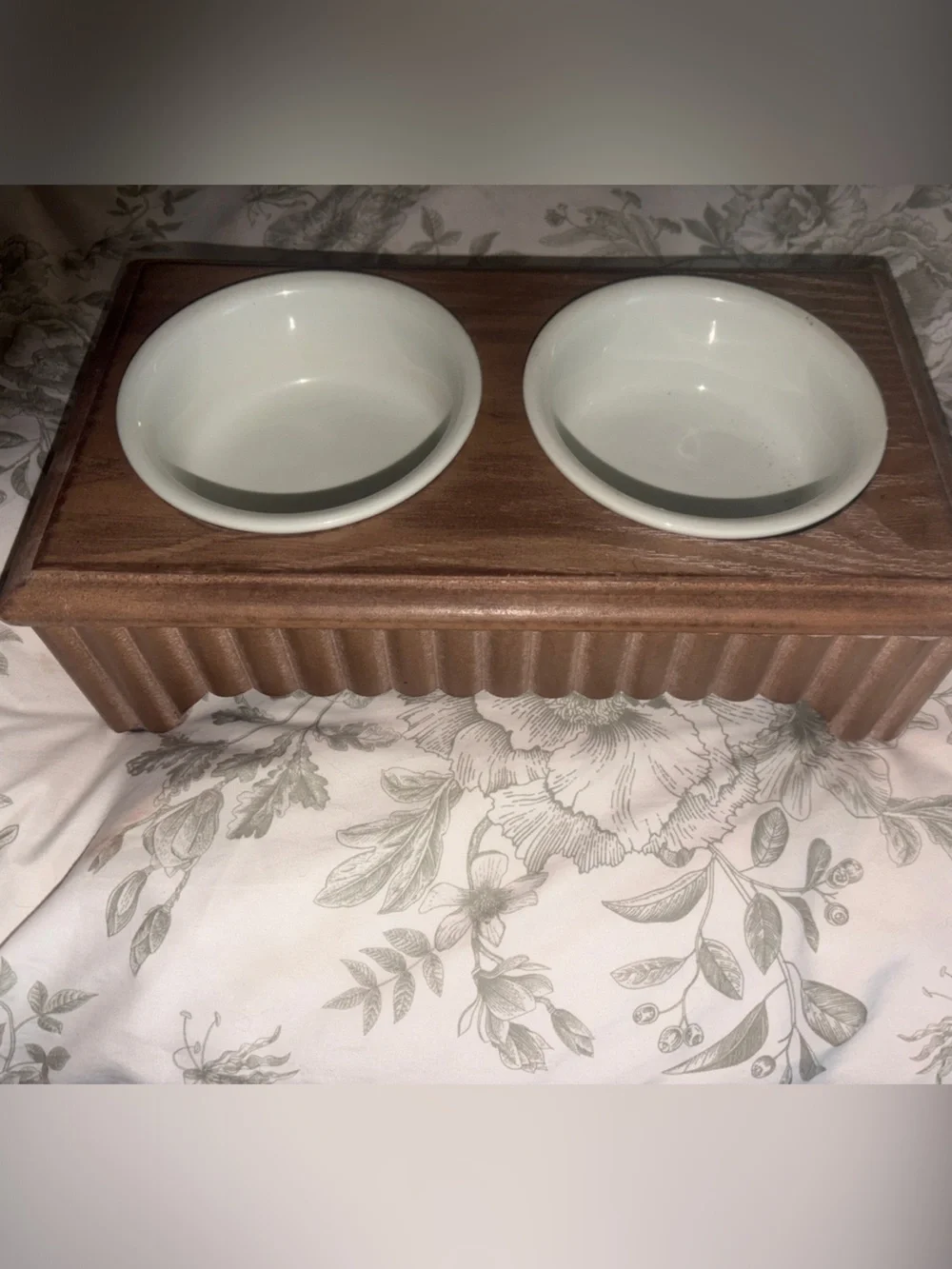 Double Ceramic Pet Bowl on Wooden Stand - White Bowls